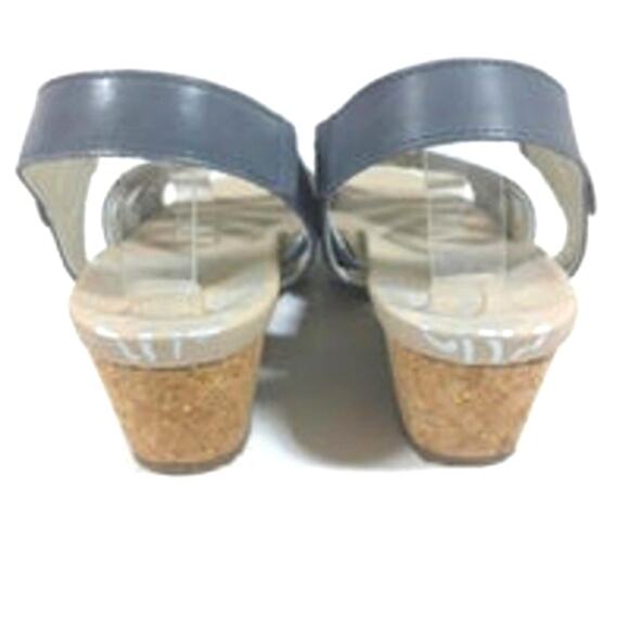 SS#10 Like New $90 Propet Maya Leather Walking Sandals size 9M - Picture 10 of 10